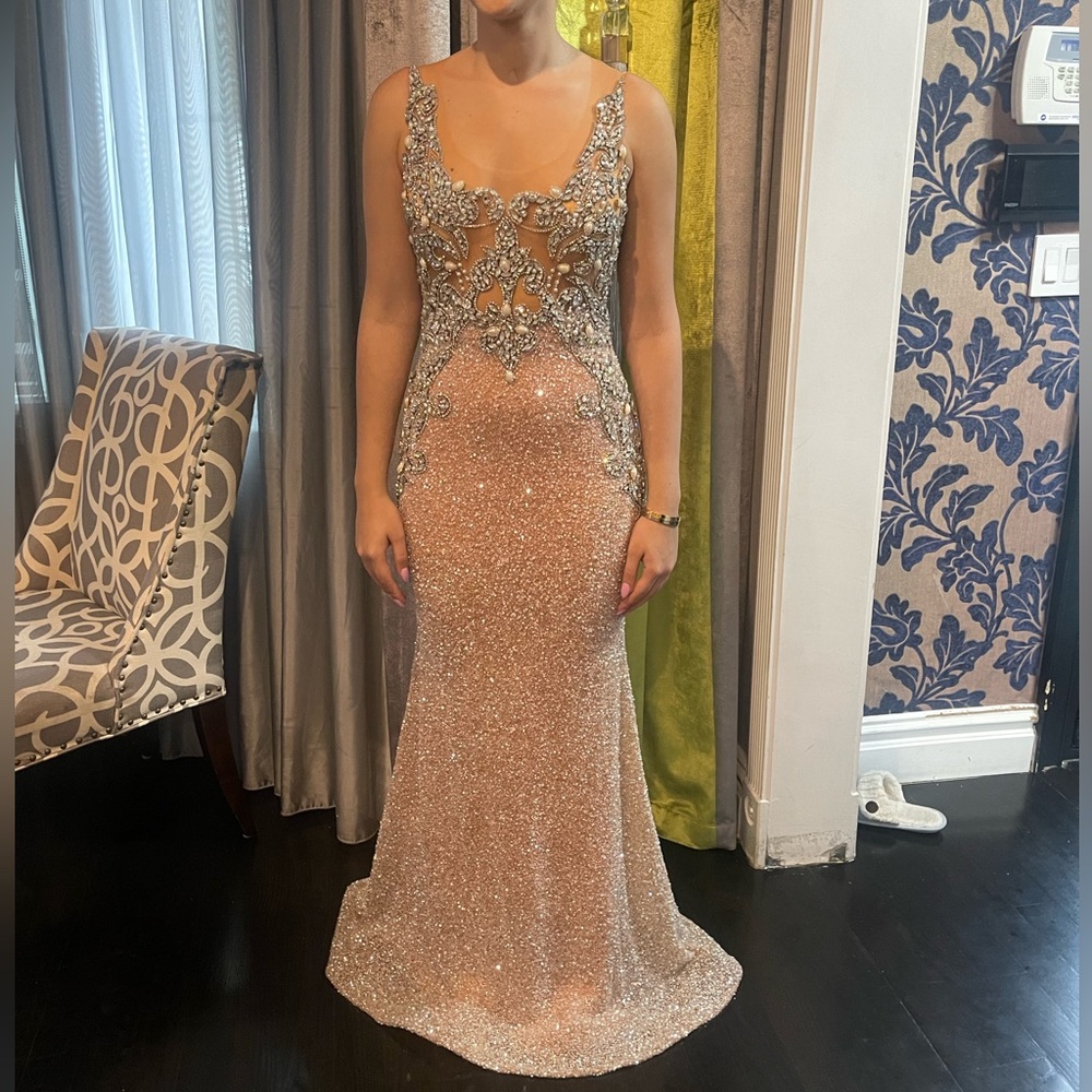 Beautiful, sequence gown